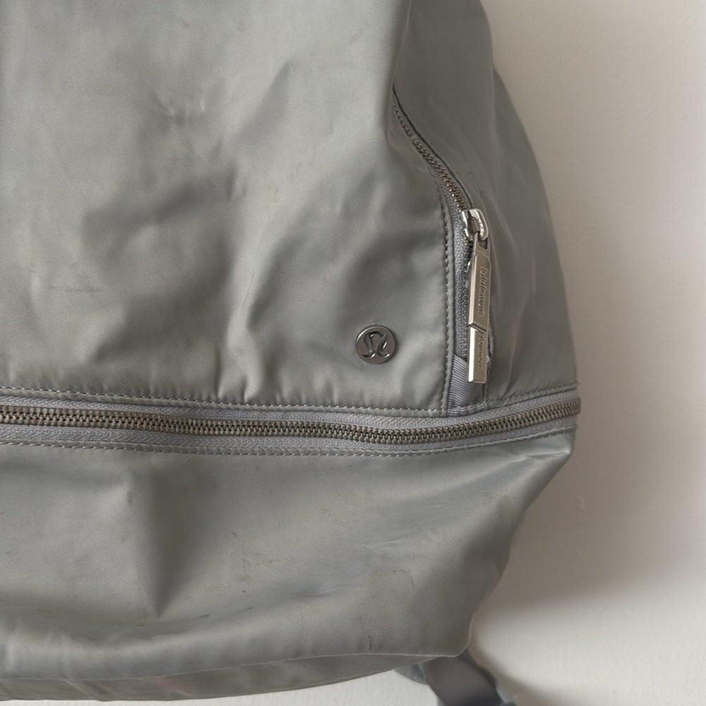 Lululemon City Adventurer Backpack in Rhino - Picture 3 of 8